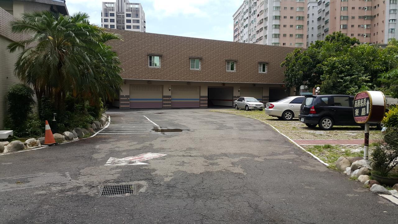 Treasure Island Motel - Fengshan Kaohsiung Eksteriør bilde